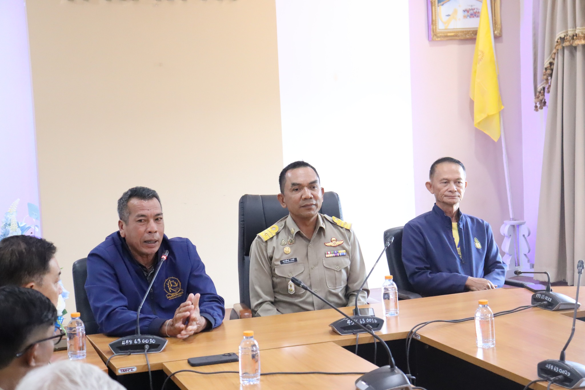 ยินดีต้อนรับปลัดเทศบาลตำบลศาลาด่าน และหัวหน้าฝ่ายอำนวยการ เข้าสู่หน่วยงานครอบครัว ทต.ศาลาด่าน