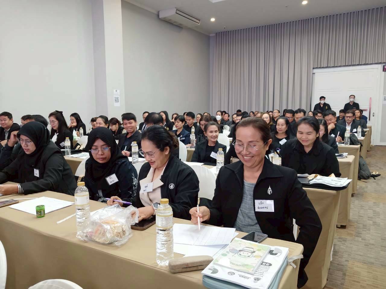 ทต.ศาลาด่าน เข้าร่วมโครงการฝึกอบรมเชิงปฏิบัติการ "สร้างวิทยากรผู้นำการเปลี่ยนแปลงสู่สังคมที่ไม่ทนต่อการทุจริต" เพื่อขับเคลื่อนหลักสูตรด้านทุจริตศึกษาสู่สถานศึกษาระดับปฐมวัย สังกัด องค์กรปกครองส่วนท้องถิ่น ประจำปีงบประมาณ พ.ศ. 2569